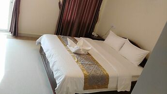 KC River Hotel