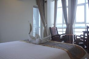 KC River Hotel
