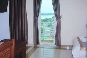 KC River Hotel