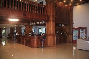 KC River Hotel