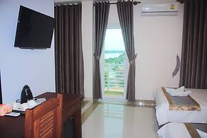 KC River Hotel