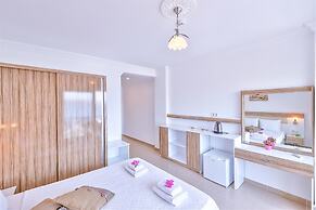 Anfora Hotel