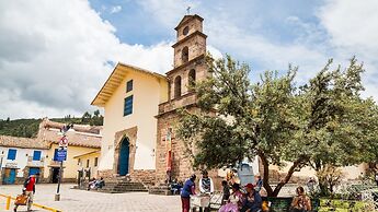 Amaru Colonial