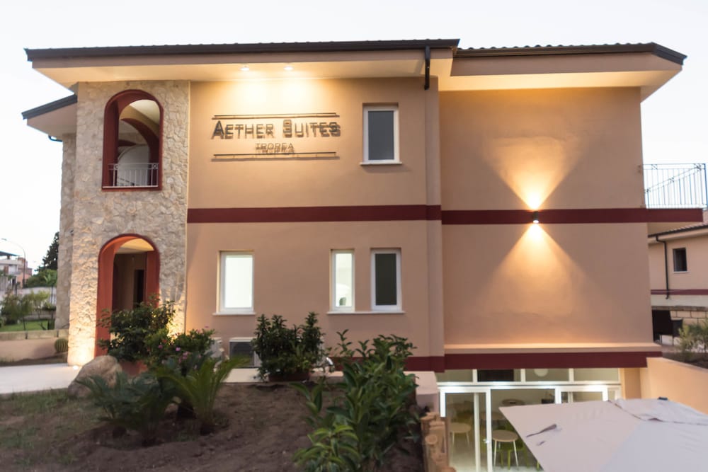 Aether Suites Tropea