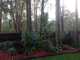 Mistinthegumtrees Eco Luxury Cabins