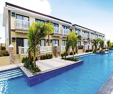 Aquamira Hotel & Resort