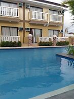 Aquamira Hotel & Resort
