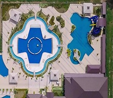 Aquamira Hotel & Resort