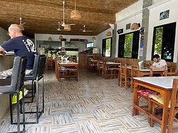 Hotel Lotus Bleu