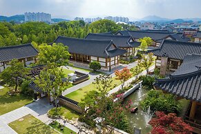 Hanok stay NAMWONYECHON