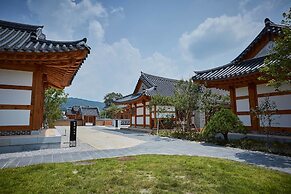 Hanok stay NAMWONYECHON