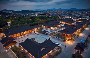 Hanok stay NAMWONYECHON