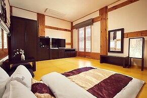 Hanok stay NAMWONYECHON