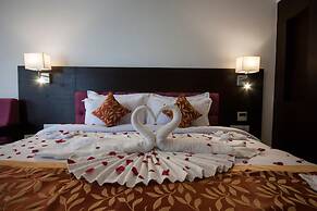 Hotel Udai Median