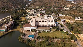 Via Lakhela Resort & Spa