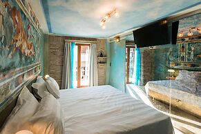 Leda suites