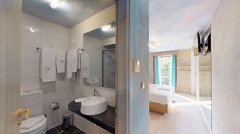 Leda suites