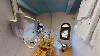 Leda suites