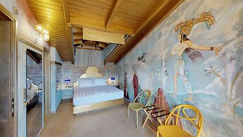 Leda suites