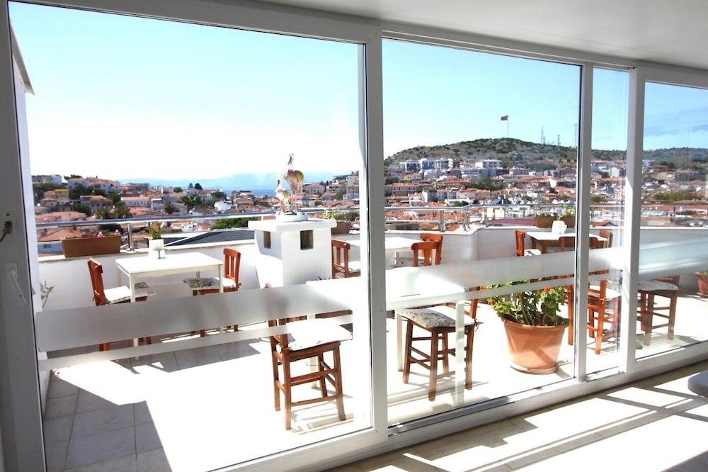 Bonapart Hotel