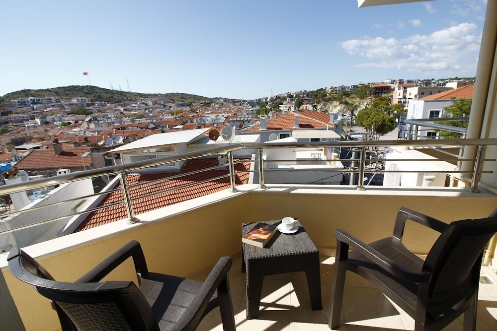 Bonapart Hotel