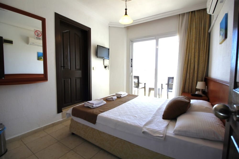 Bonapart Hotel