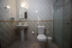 Bonapart Hotel
