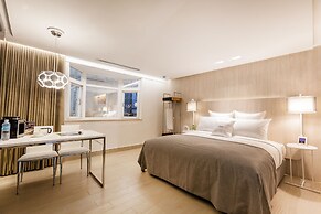 Six Star Motel - Taoyuan