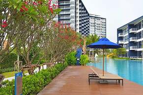 Baan Thew Talay Blue Sapphire