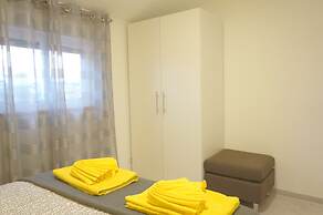 Oriente DNA Studios & Rooms
