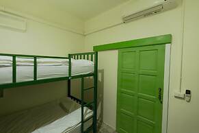 Sino Hostel Kata