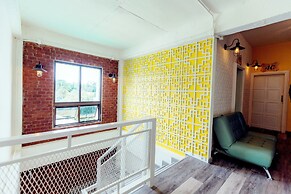 Sino Hostel Kata