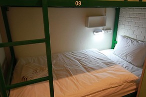 Sino Hostel Kata