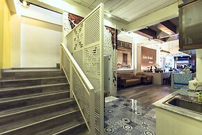 Sino Hostel Kata