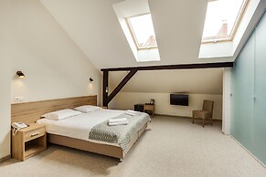Old Town Trio Hotel