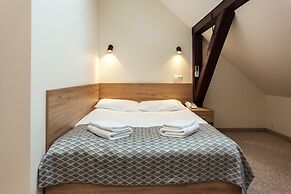 Old Town Trio Hotel