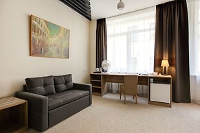 Old Town Trio Hotel