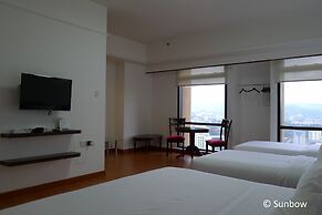Sunbow Suites