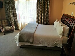 Africlassic River Lodge- Rivonia