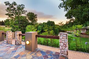 Africlassic River Lodge- Rivonia