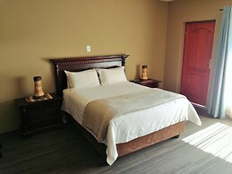 Africlassic River Lodge- Rivonia