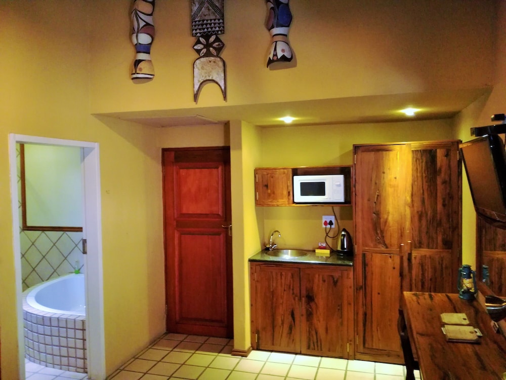 Africlassic River Lodge- Rivonia