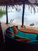 Dolphin Bay Hideaway