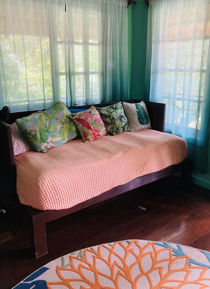 Dolphin Bay Hideaway