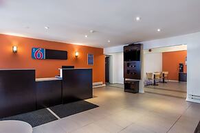 Motel 6 Sudbury, ON