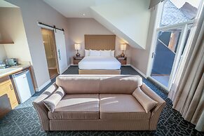 The Malcolm Hotel