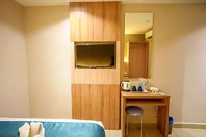 Alaxis Hotel
