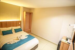 Alaxis Hotel