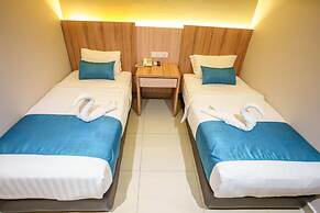 Alaxis Hotel