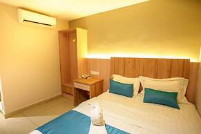 Alaxis Hotel